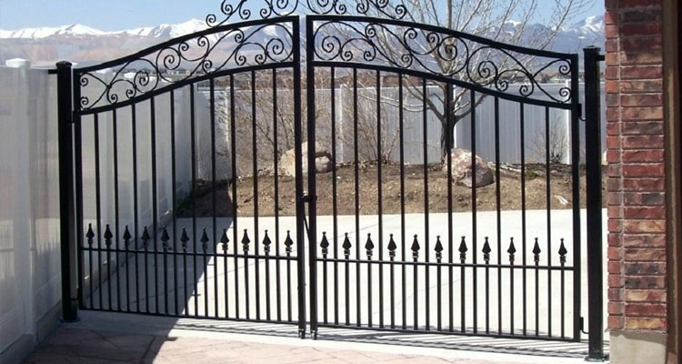 Electric Driveway Gate Installation in Torrance